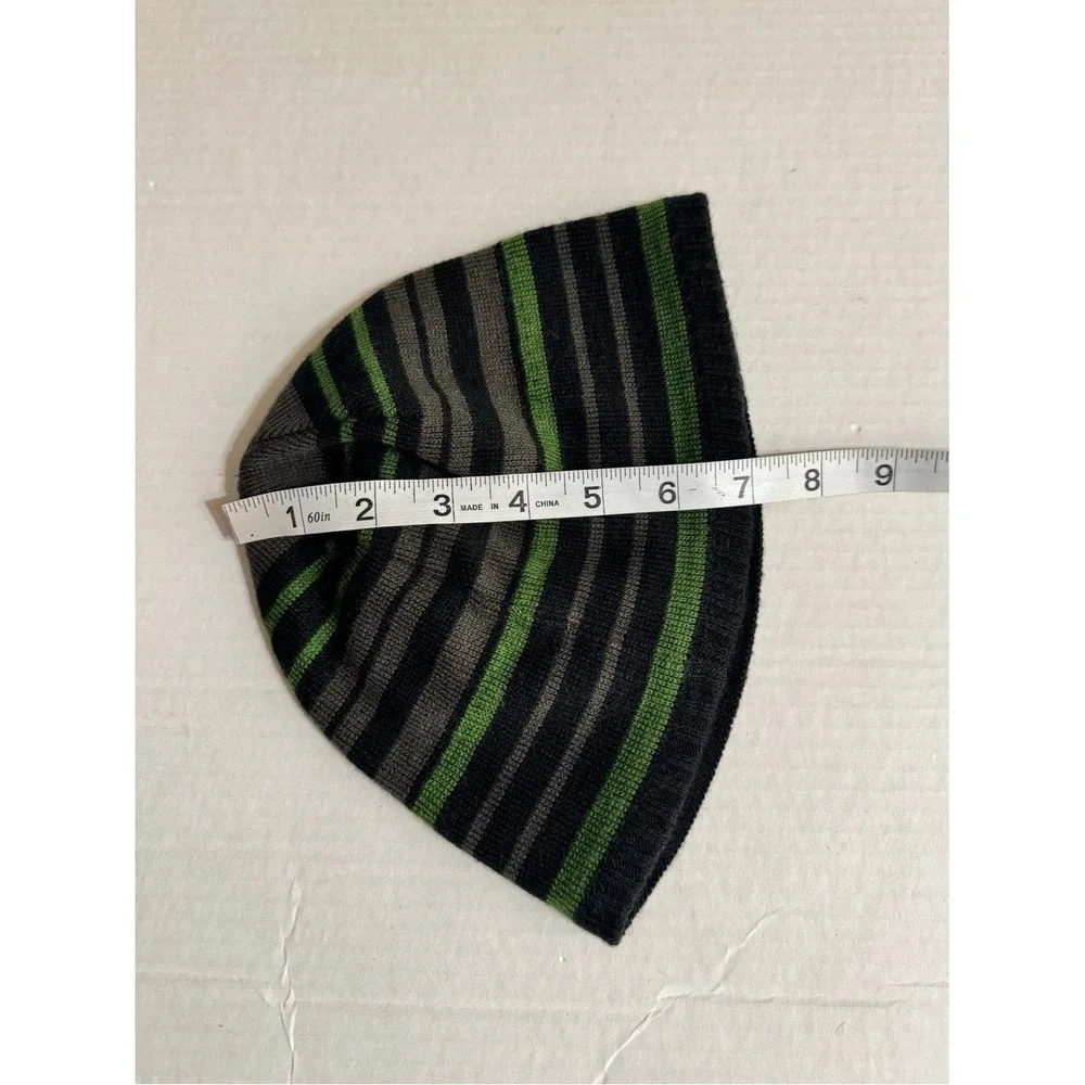 The North Face Youth Beanie Hat Medium Striped Outdoors Streetwear